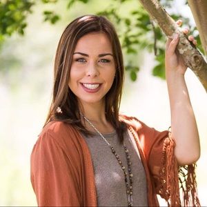 Meet your Posher, Savana